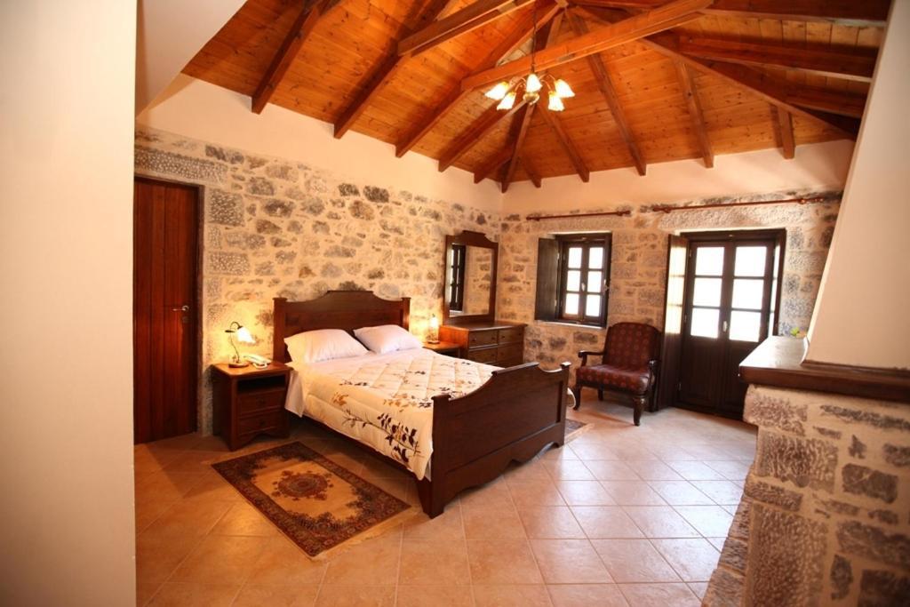 Vasilios Apartments Hotel Limeni Ngoại thất bức ảnh