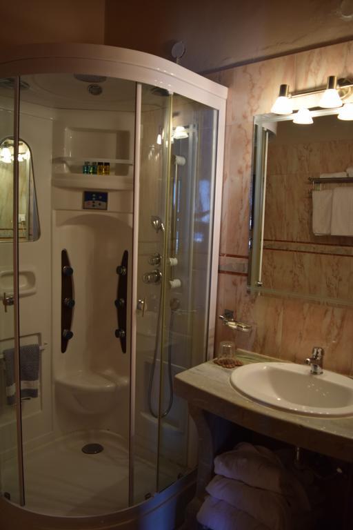 Vasilios Apartments Hotel Limeni Ngoại thất bức ảnh